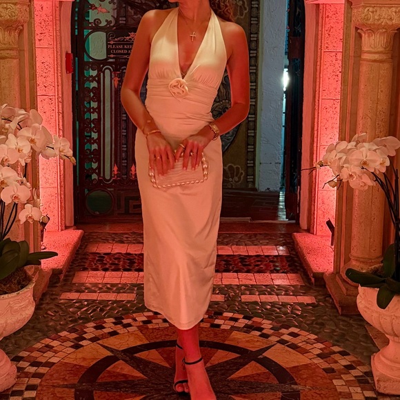 Abercrombie white rosette halter midi dress - Picture 4 of 12